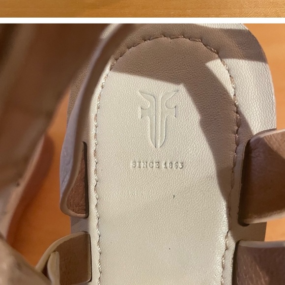 Frye Rachel T -Strap Sandals - Picture 6 of 8